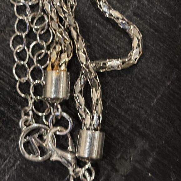 JV Brand Silver Tone Cable Chain Sparkly Rhinestone Pendant Necklace - Picture 6 of 9